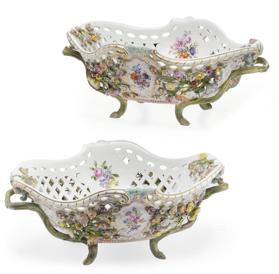 A PAIR OF MEISSEN PIERCED OVAL BASKETS