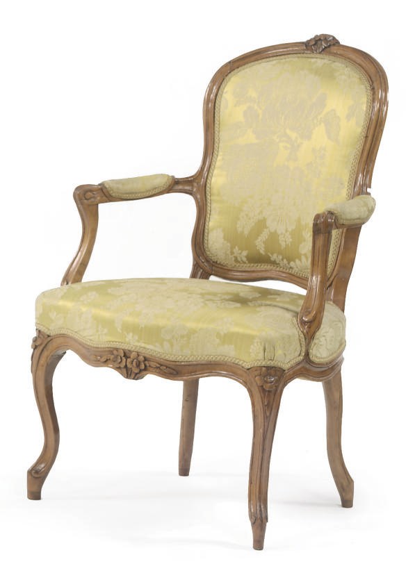 A PAIR OF LOUIS XV BEECHWOOD FAUTEUILS