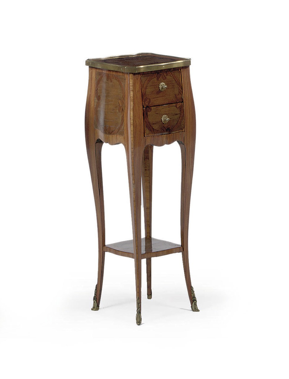 A LATE LOUIS XV ORMOLU-MOUNTED TULIPWOOD, ROSEWOOD AND SYCAMORE MARQUETRY TABLE EN CHIFFONNIERE