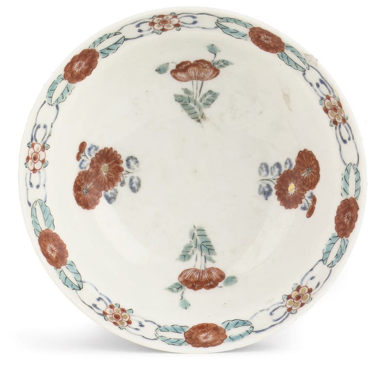 A Japanese kakiemon bowl