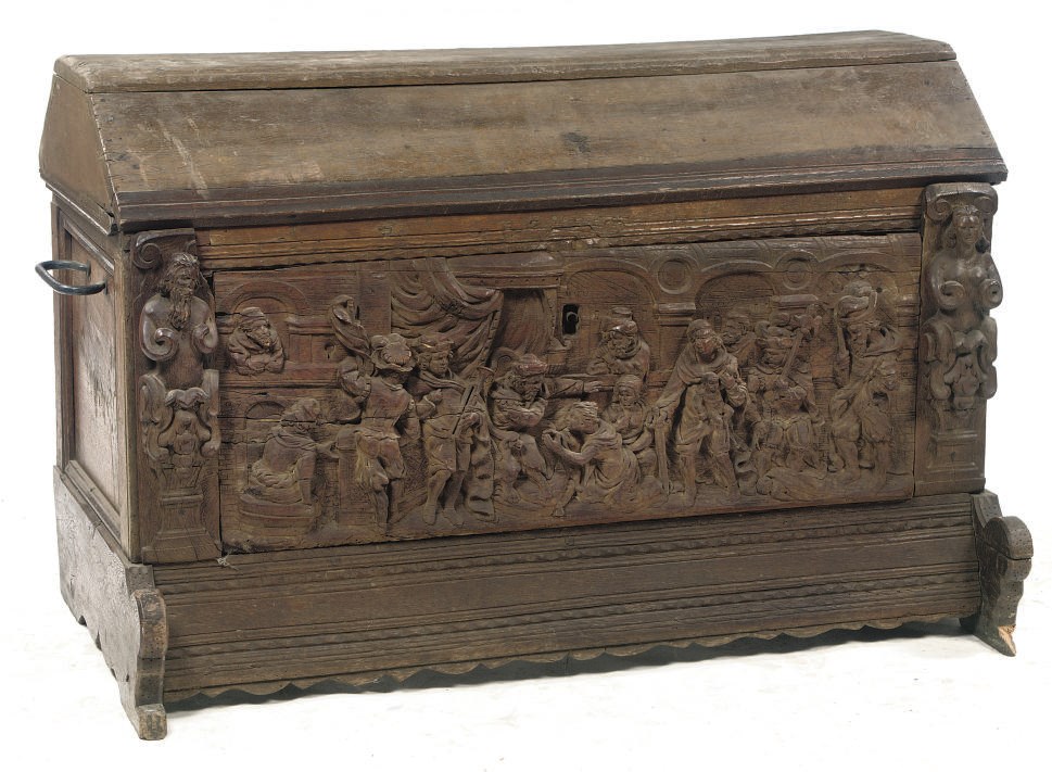 A GERMAN OAK CHEST