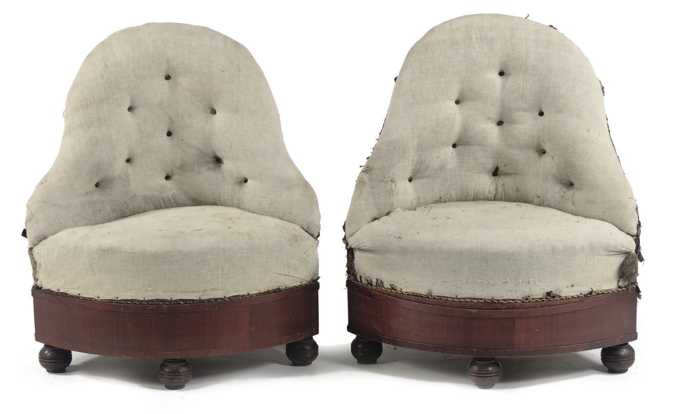 A PAIR OF MAHOGANY BERGERES