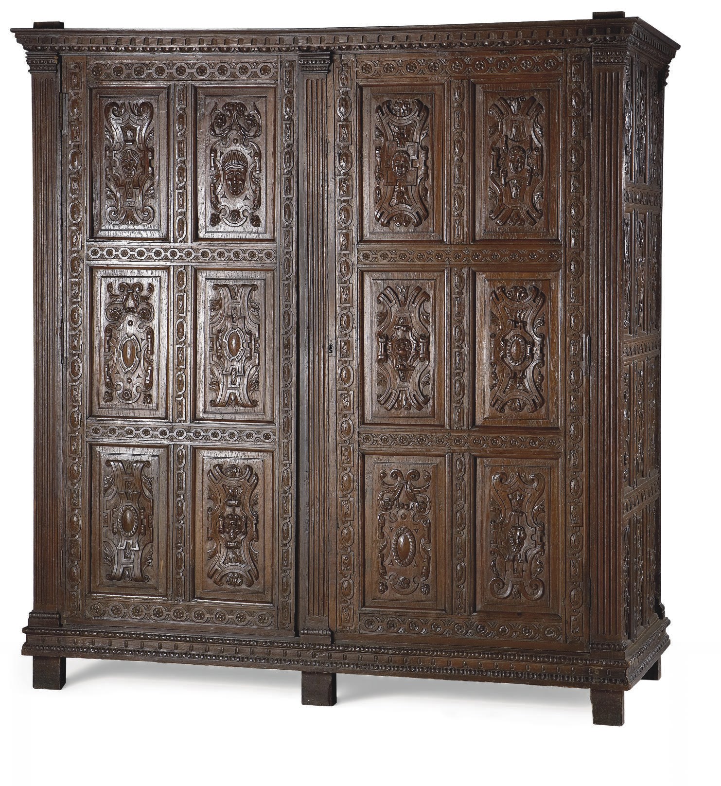ARMOIRE DE STYLE RENAISSANCE