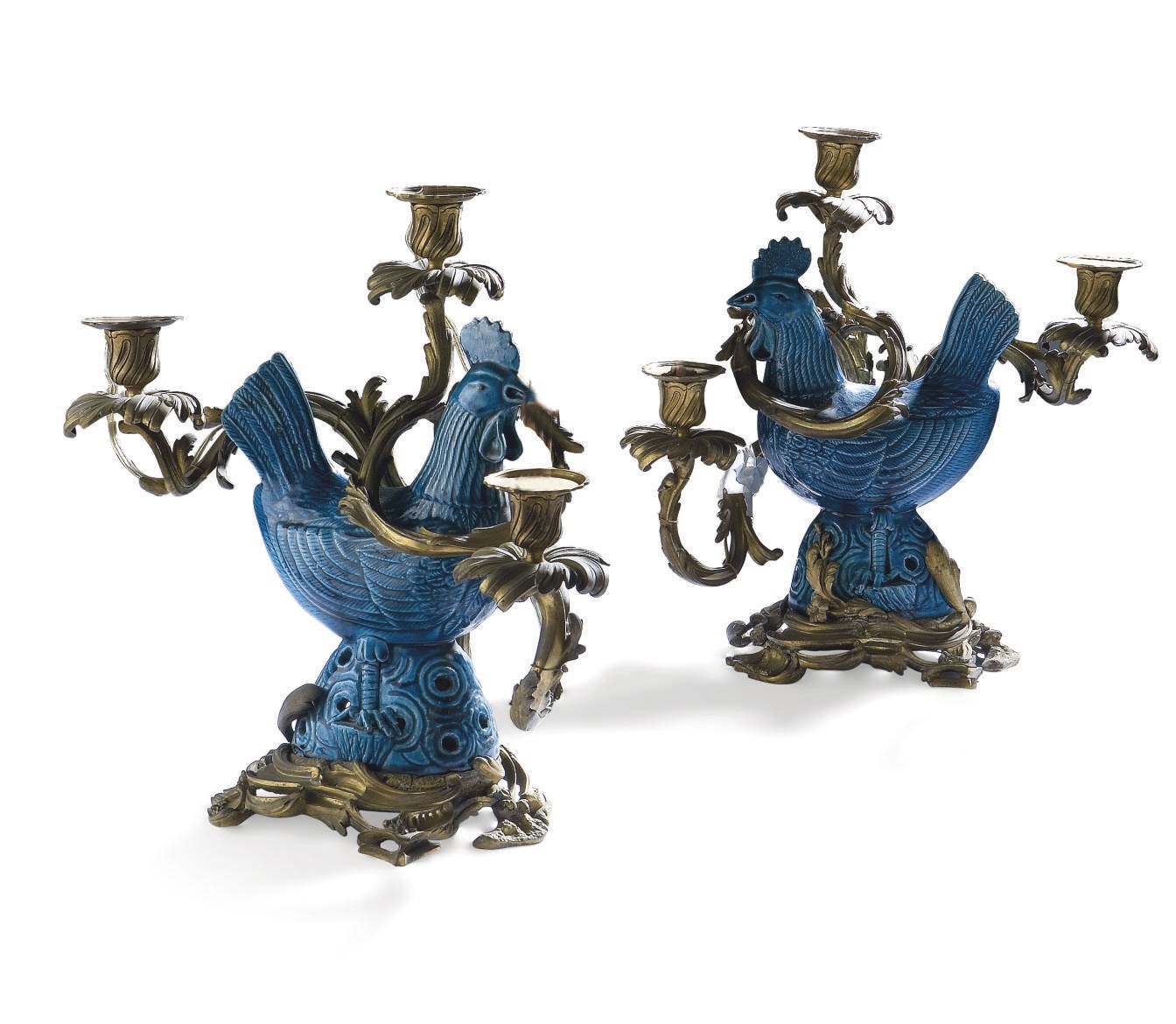PAIRE DE CANDELABRES DE STYLE LOUIS XV