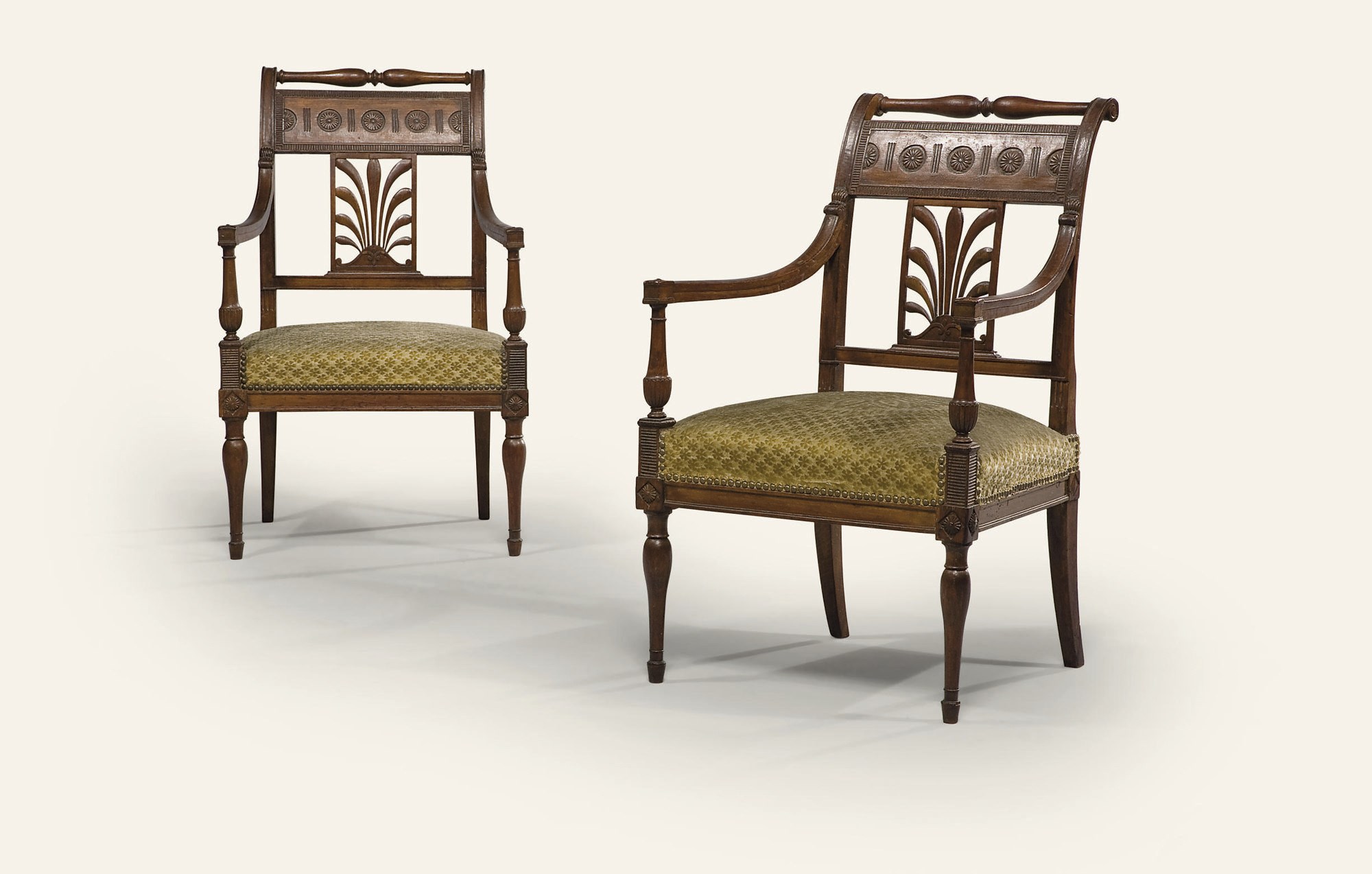 PAIRE DE FAUTEUILS D'EPOQUE DIRECTOIRE