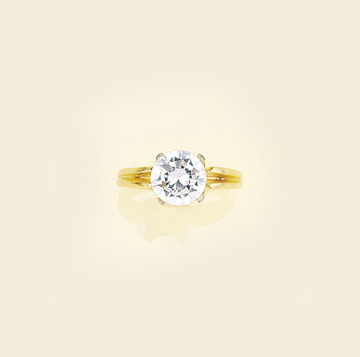 A diamond single stone ring