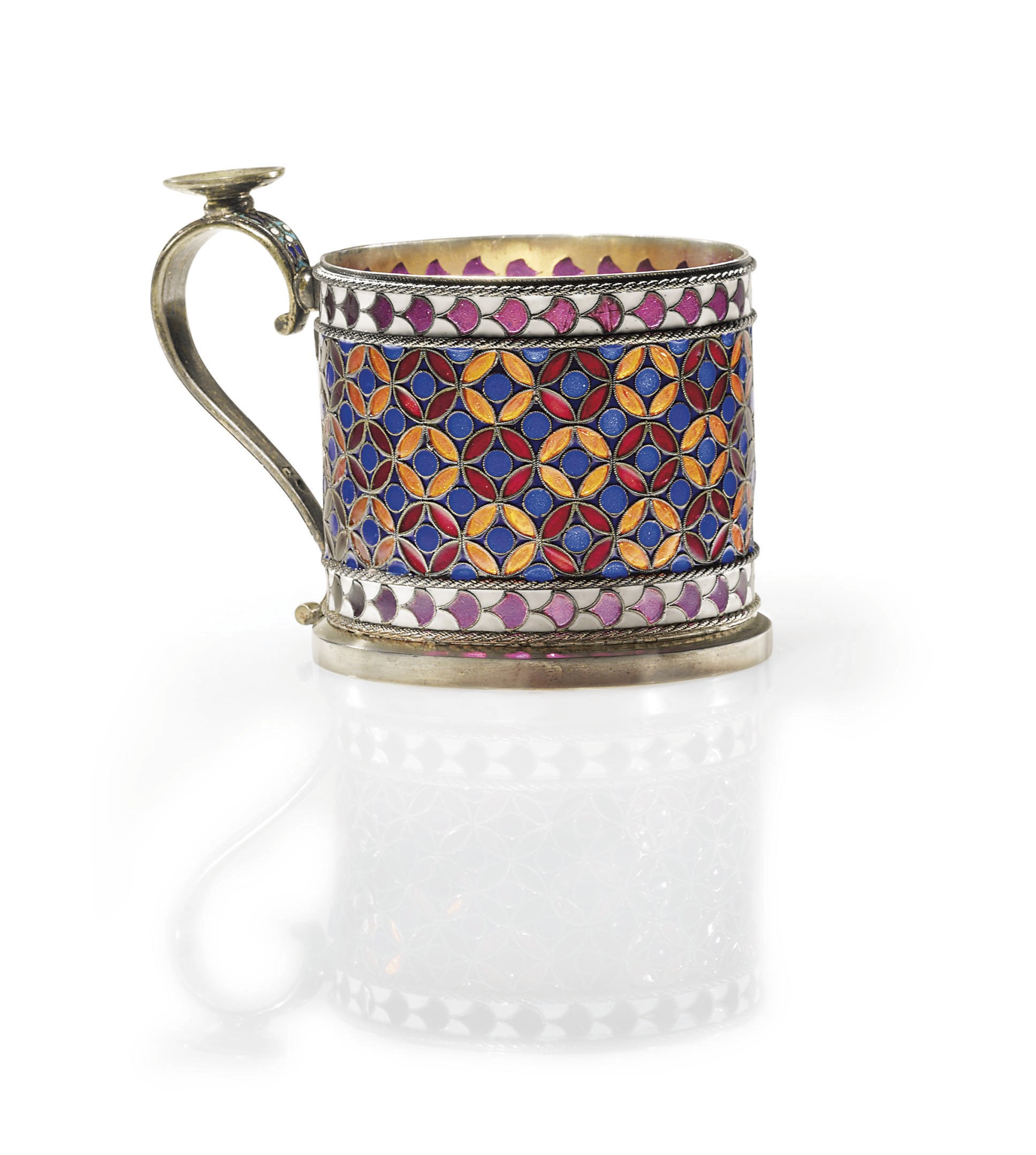 A SILVER-GILT PLIQUE-À-JOUR AND CLOISONNÉ ENAMEL TEA GLASS HOLDER