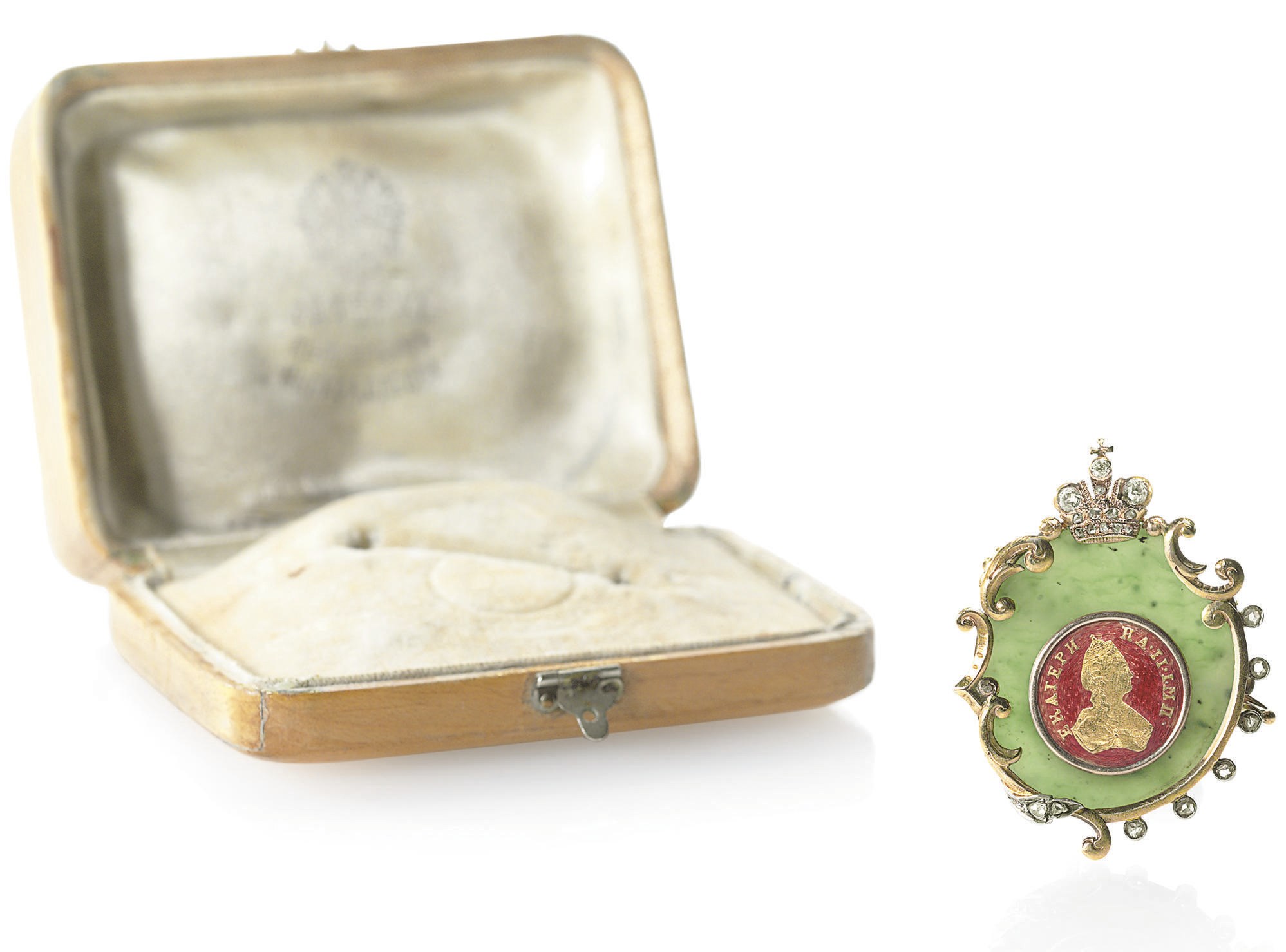 A Jeweled Gold-Mounted Nephrite Presentation Brooch