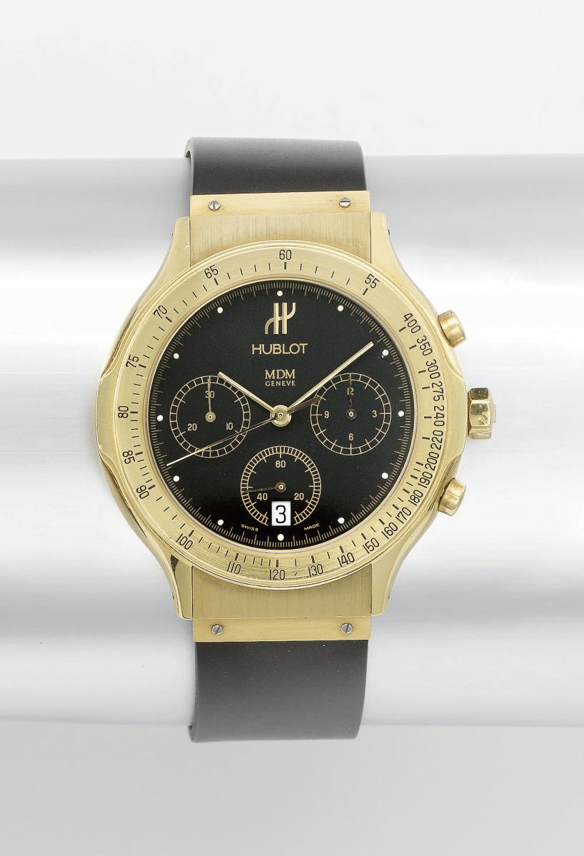 Hublot. An 18K gold chronograph wristwatch with date