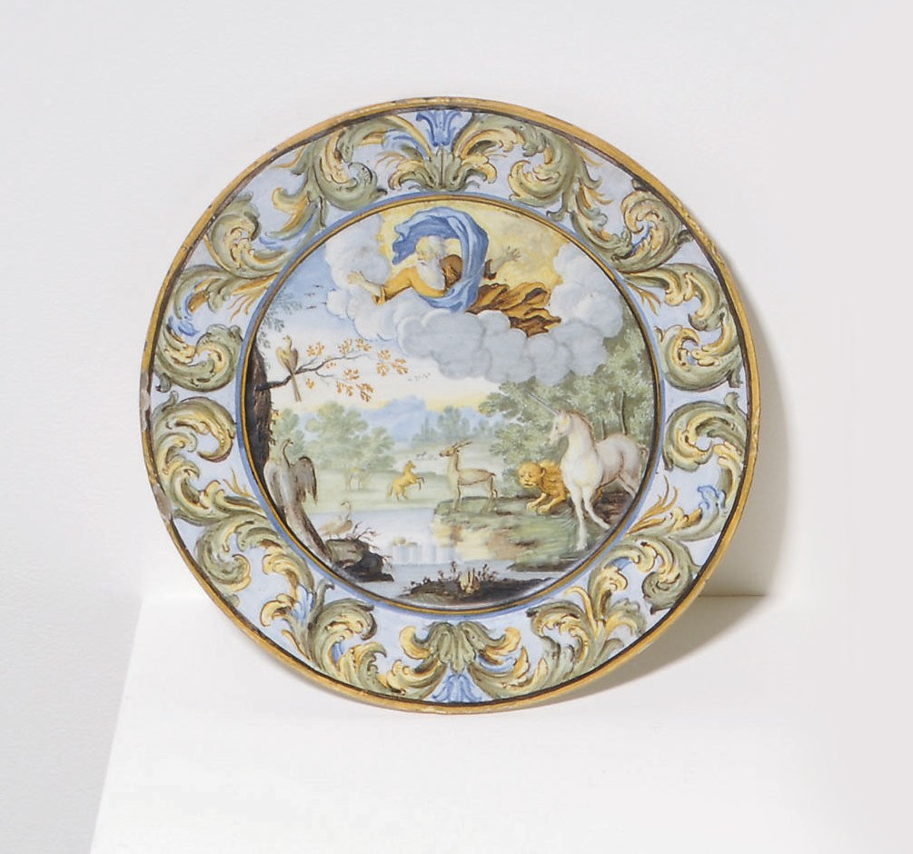A CASTELLI MAIOLICA SMALL PLATE