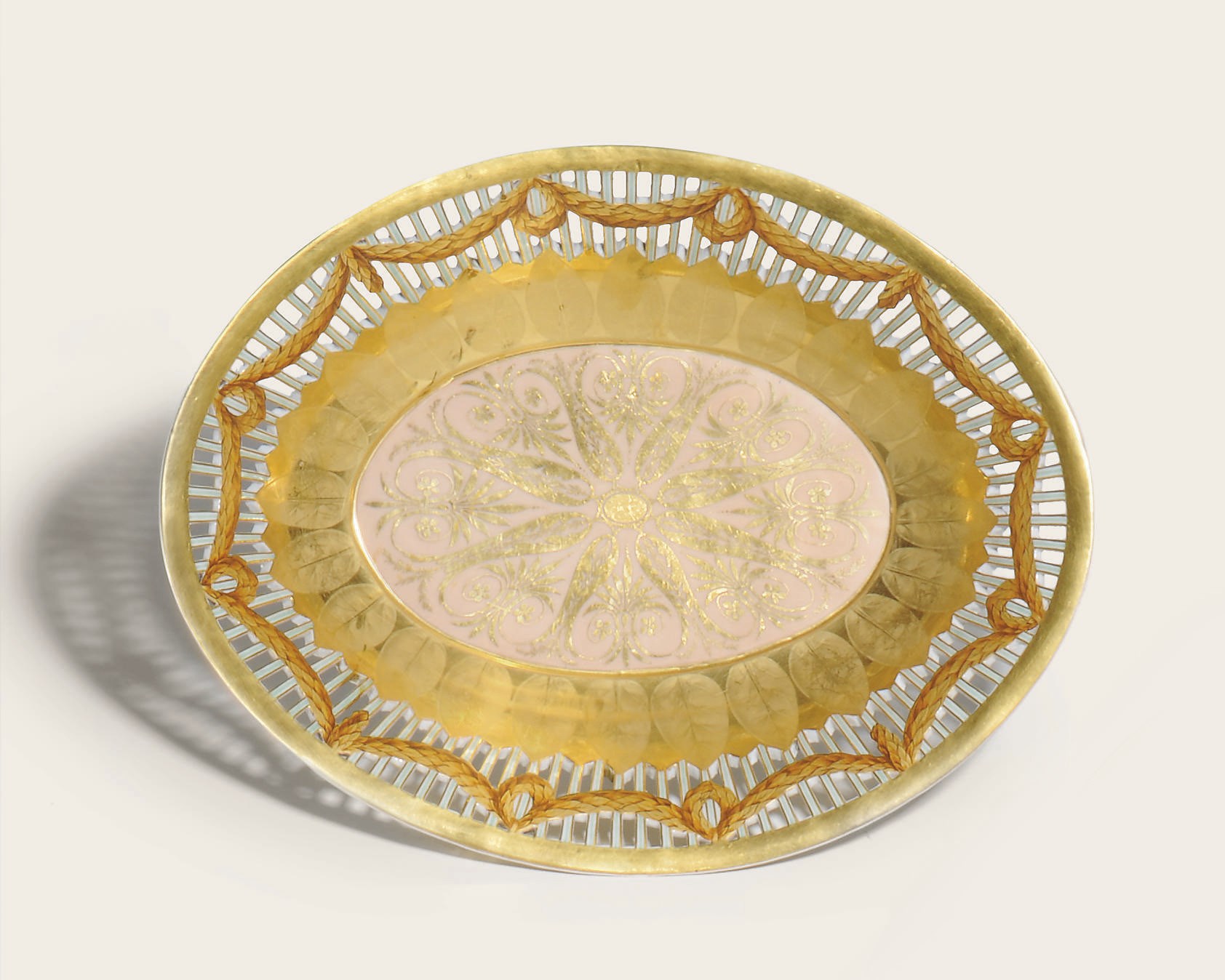 A BERLIN PORCELAIN PIERCED OVAL BASKET
