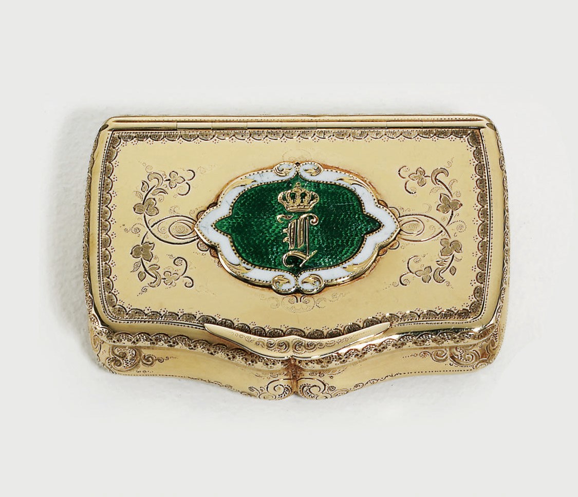 A GERMAN ENAMEL AND GOLD PRINCELY PRESENTATION SNUFF-BOX