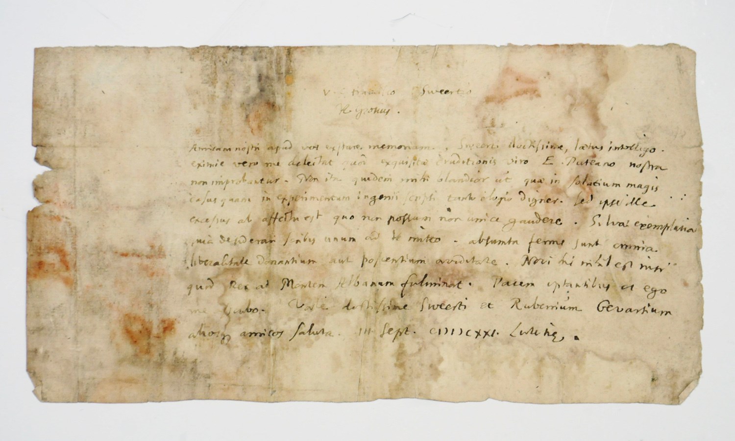 GROTIUS, Hugo (1583-1645). Autograph letter signed ('H. Grotius') to Franciscus Sweertius [the Antwerp historian Pierre-François Sweerts], Paris, 3 September 1621, in Latin, expressing delight at praise of his work by Erycius Puteanus, though 'I do not so flatter myself as to qualify as worthy of such a eulogy something I wrote more as a consolation for my fate than as a proof of genius' [Non ita quidem mihi blandior ut quae in solatium magis casus quam in experimentum ingenii scripsi tanto elogio digner]; he promises to send Sweerts a copy of his 'Silva', though he has few left; the only news is that the king [Louis XIII] is striking at Montauban, though Grotius himself is among those who long for peace, one page, oblong 8vo (somewhat discoloured and worn); with a translation.