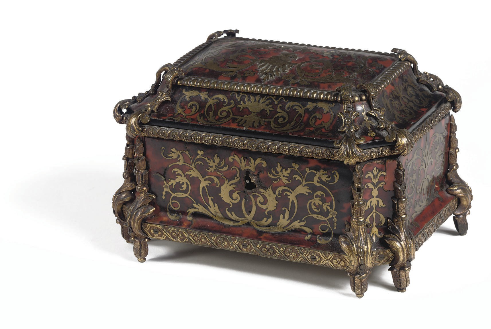 A REGENCE ORMOLU-MOUNTED, BRASS-INLAID AND TORTOISESHELL BOULLE MARQUETRY CASKET