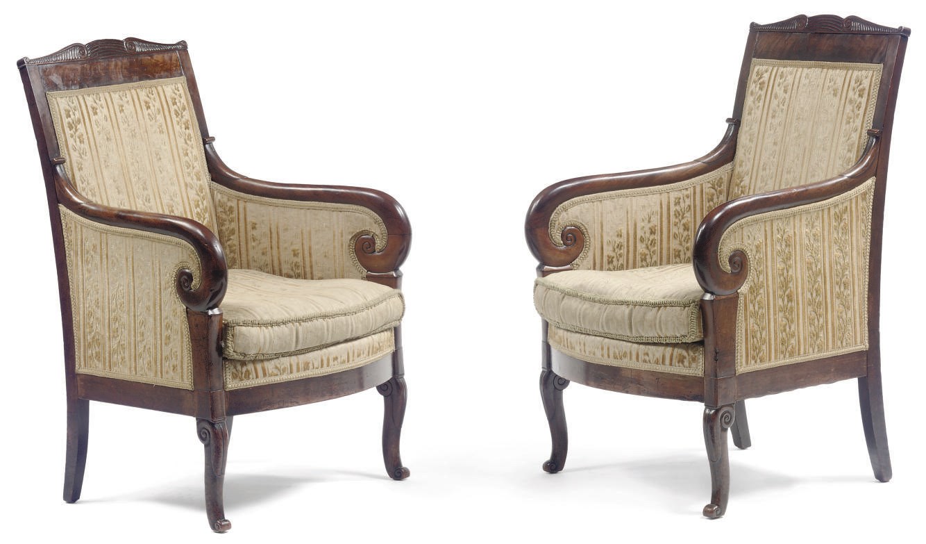A PAIR OF RESTAURATION MAHOGANY BERGERES