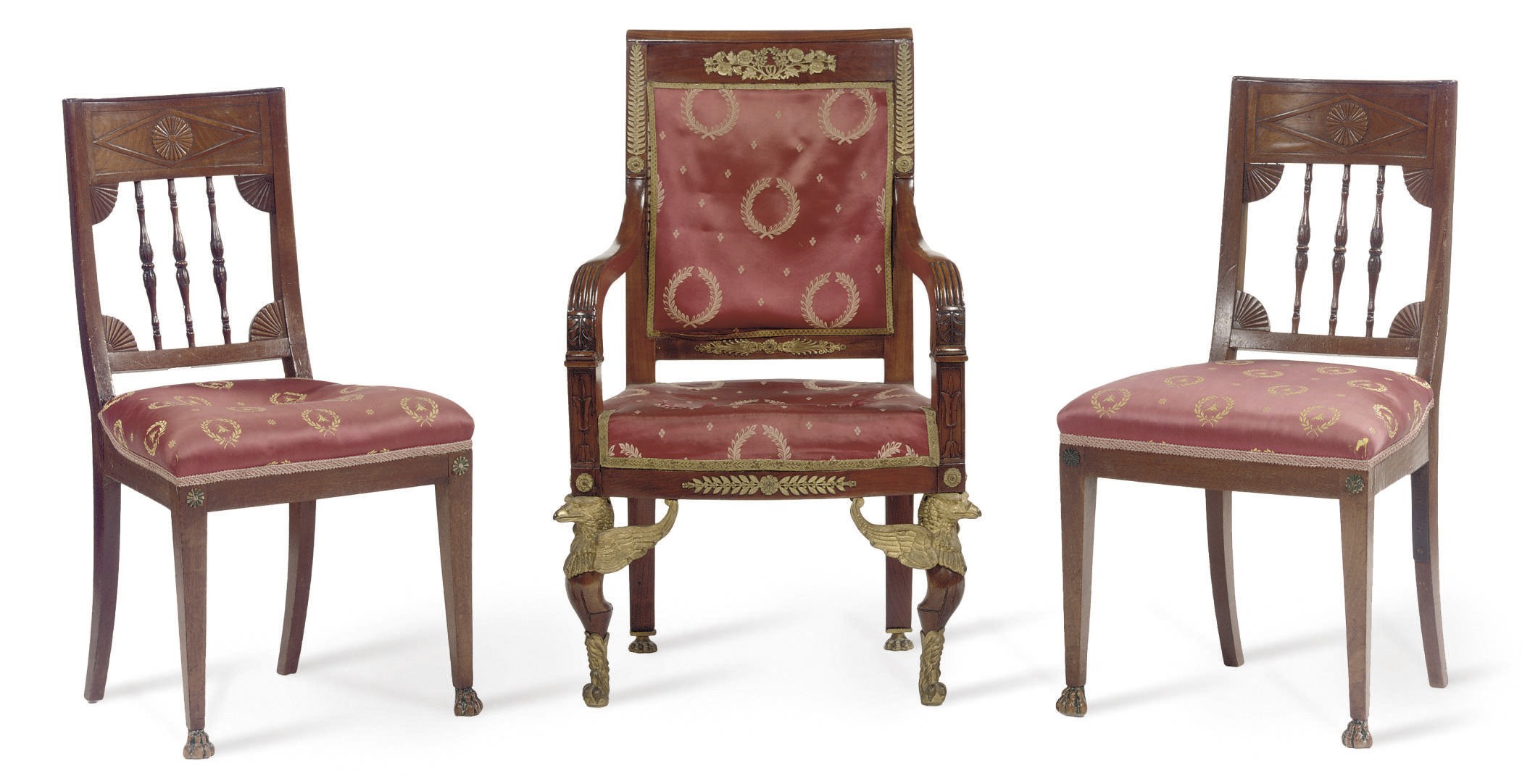 A PAIR OF DUTCH ELM SIDE CHAIRS