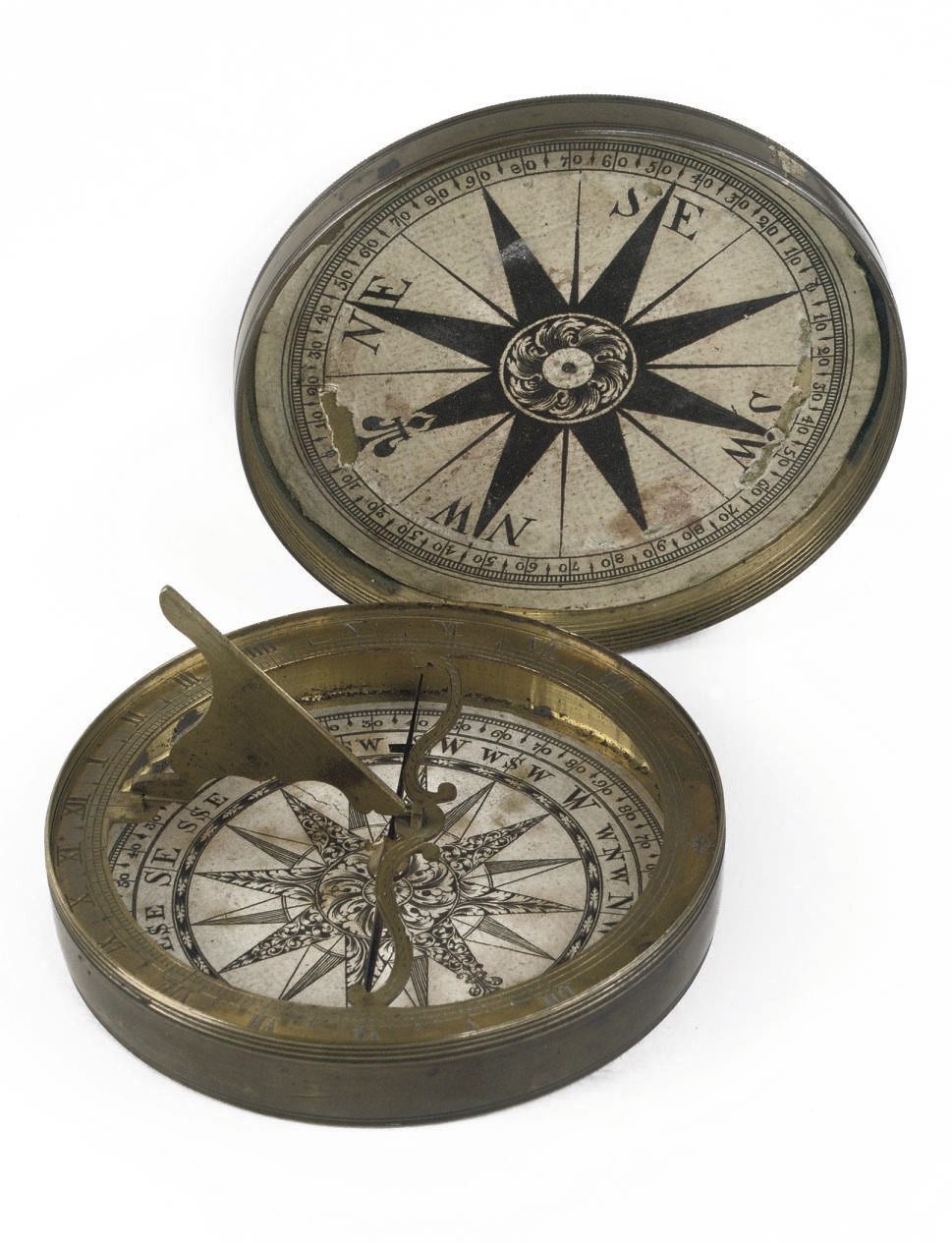 AN ENGLISH BRASS COMPASS DIAL