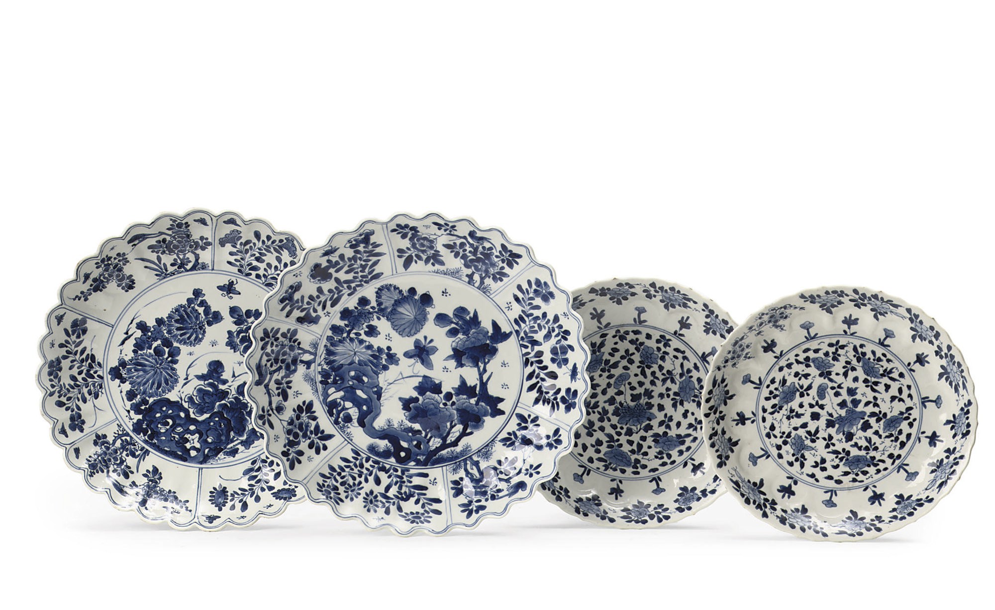 Two pairs of Chinese blue and white plates
