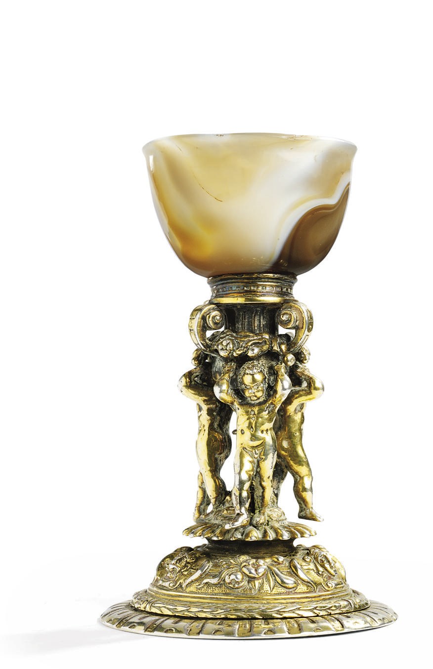 A SILVER-GILT-MOUNTED AGATE CUP