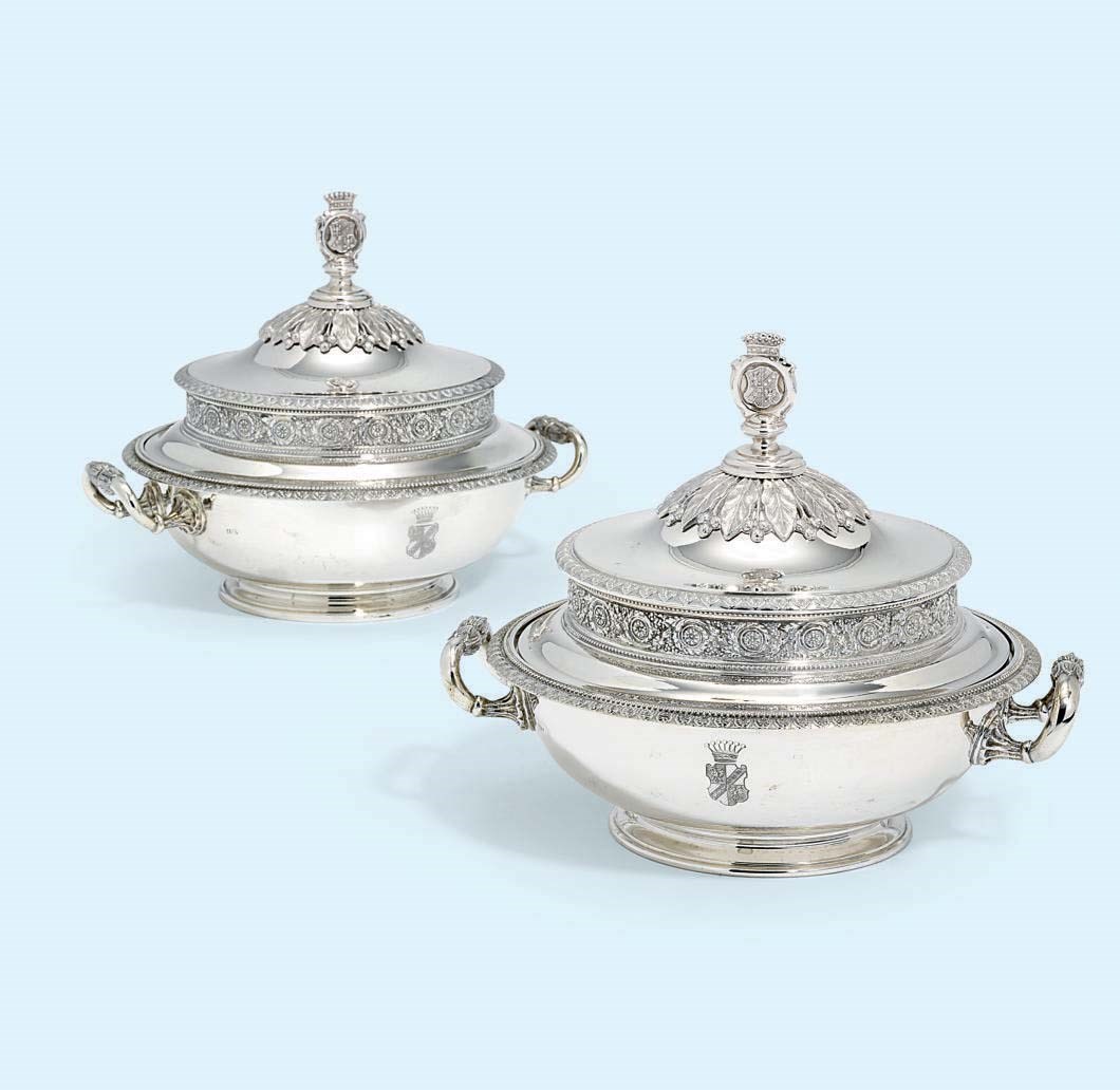 A PAIR OF AUSTRIAN SILVER SAUCE TUREENS AND COVERS