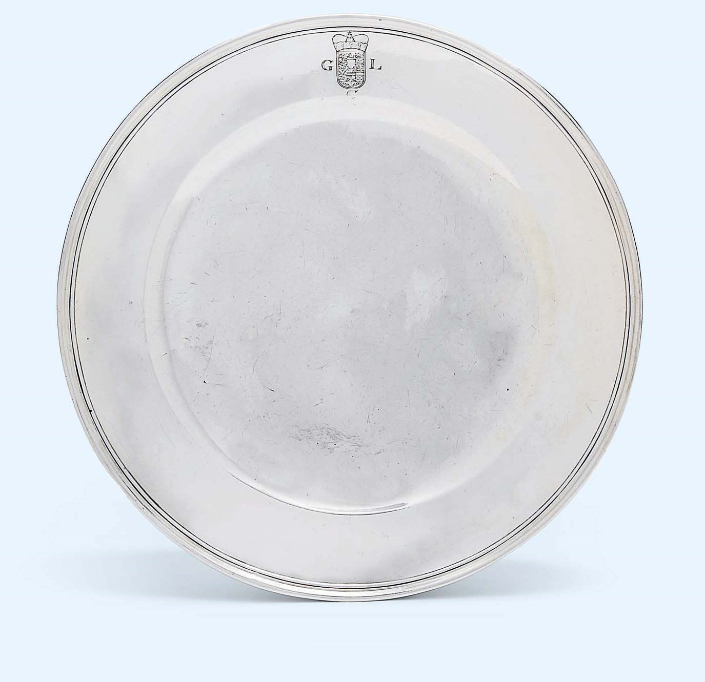 A GERMAN SILVER SERVING-DISH FROM THE 'D' SERVICE OF GEORGE LOUIS, DUKE OF BRUNSWICK AND LUNEBURG
