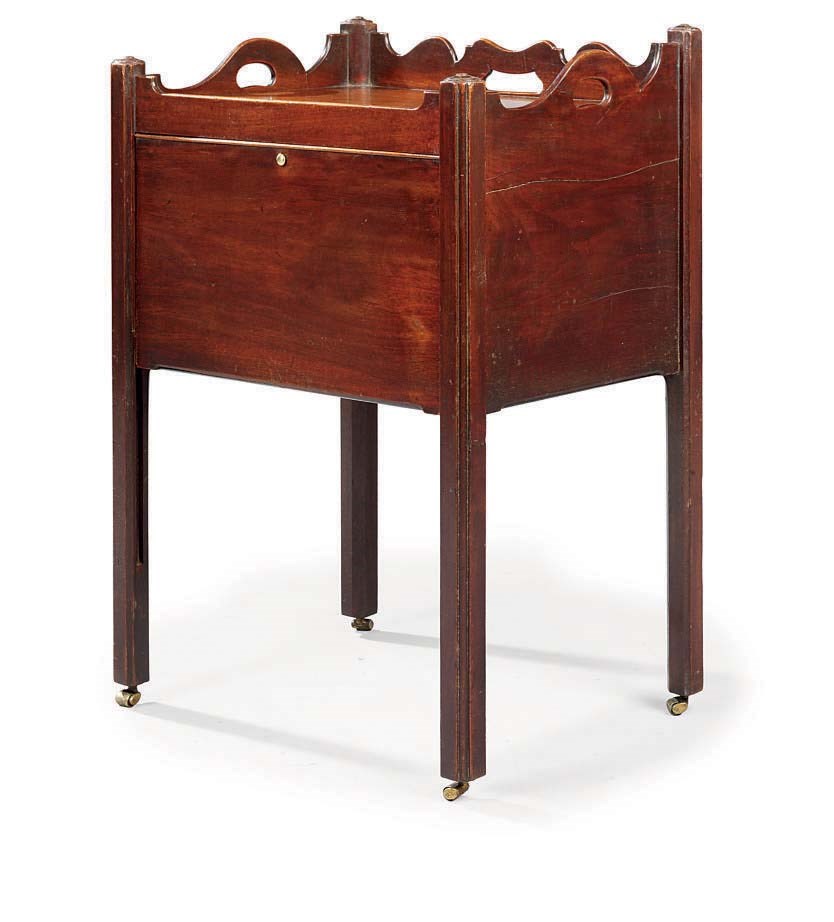 A GEORGE III MAHOGANY BEDSIDE CUPBOARD