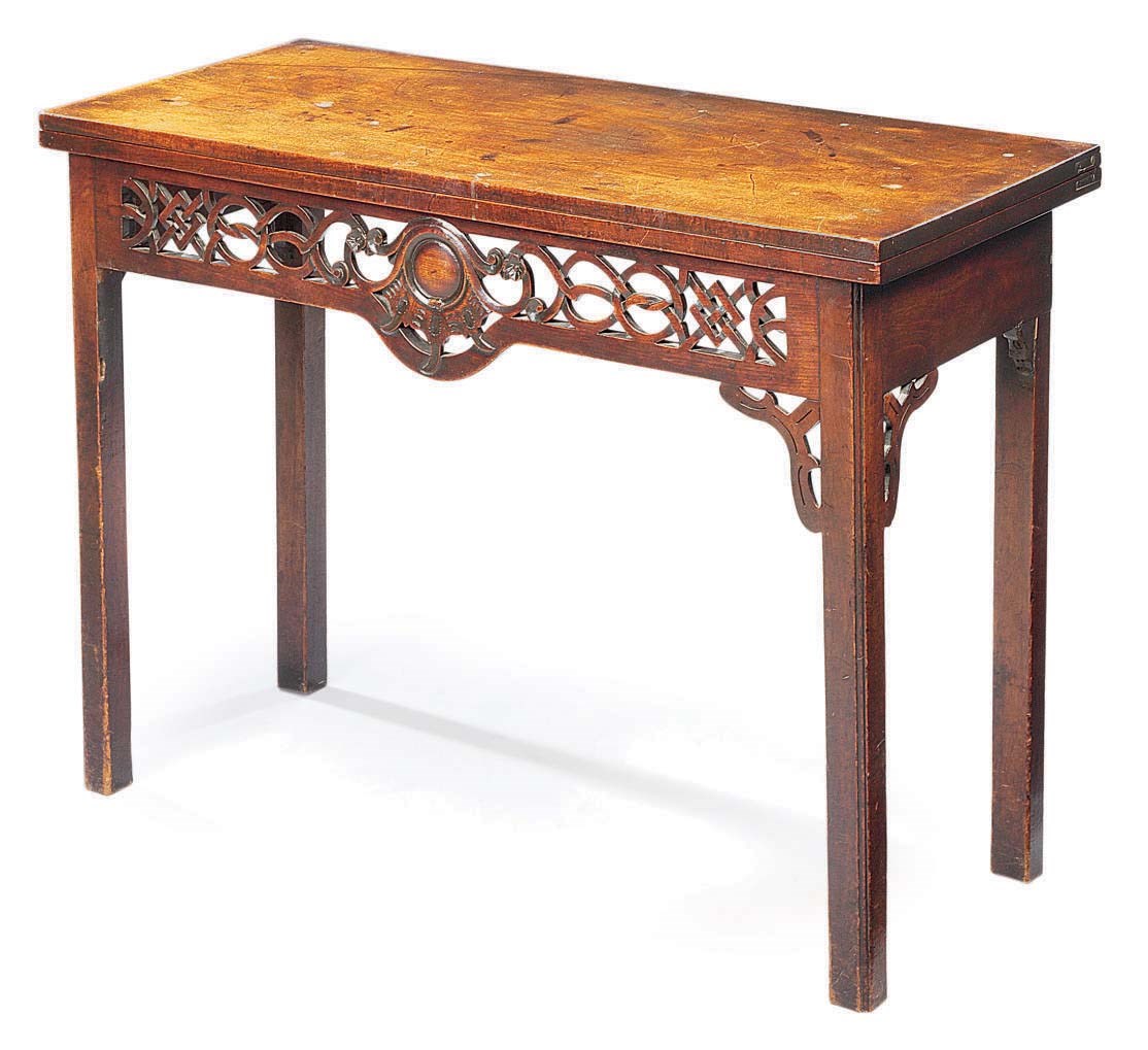 A GEORGE III MAHOGANY TEA TABLE