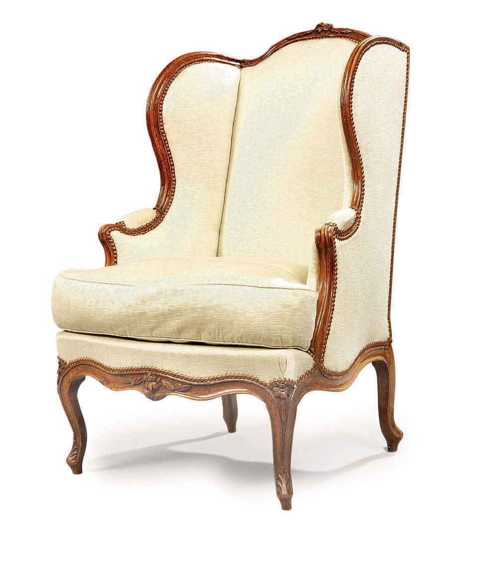 A LOUIS XV BEECHWOOD BERGERE A OREILLES