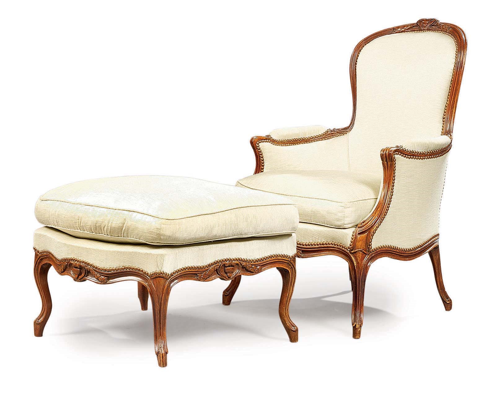 A LOUIS XV BEECHWOOD DUCHESE BRISEE
