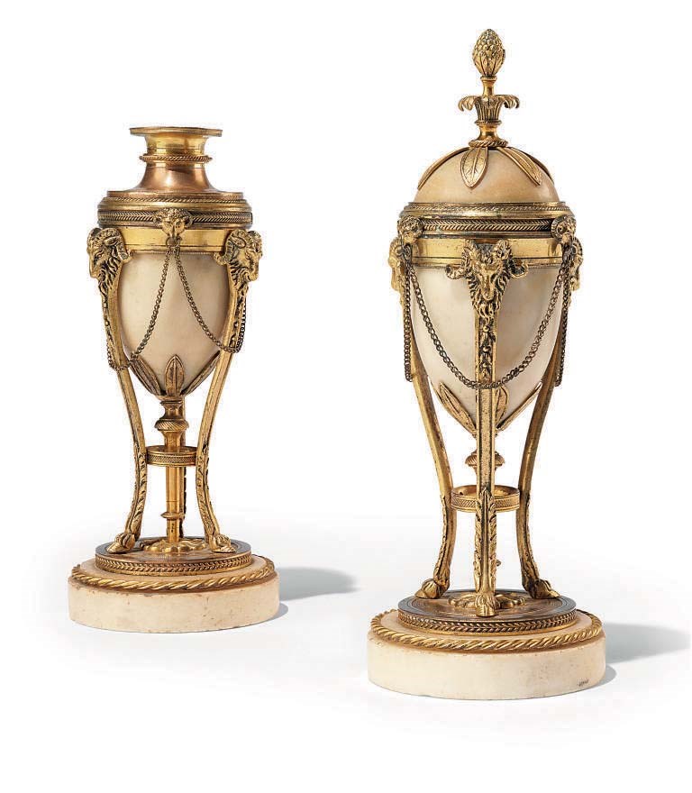 A PAIR OF FRENCH ORMOLU AND WHITE MARBLE CASSOLETTES