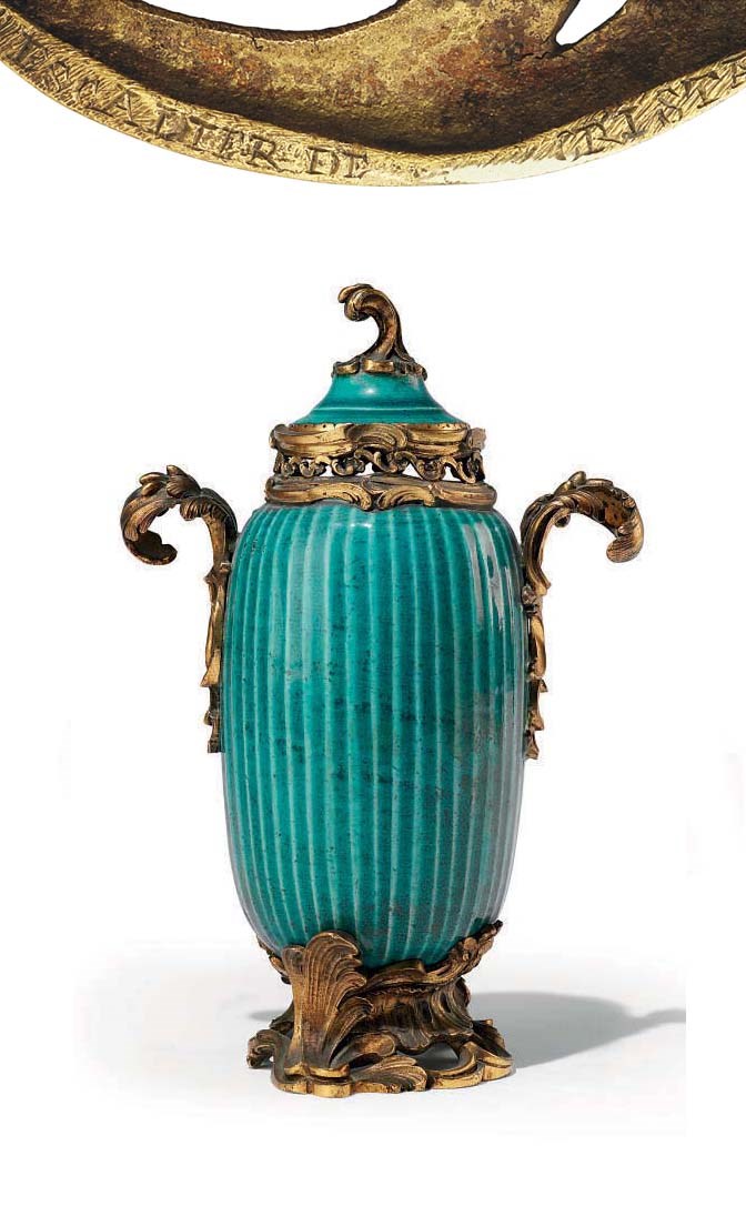 A FRENCH ORMOLU-MOUNTED CHINESE TURQUOISE GLAZED PORCELAIN TWIN-HANDLED VASE