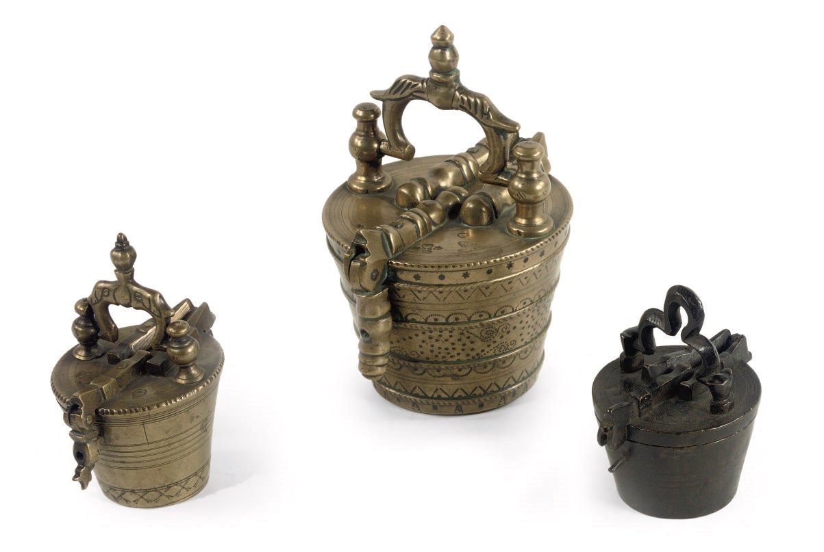 Three various sets of nesting weights
