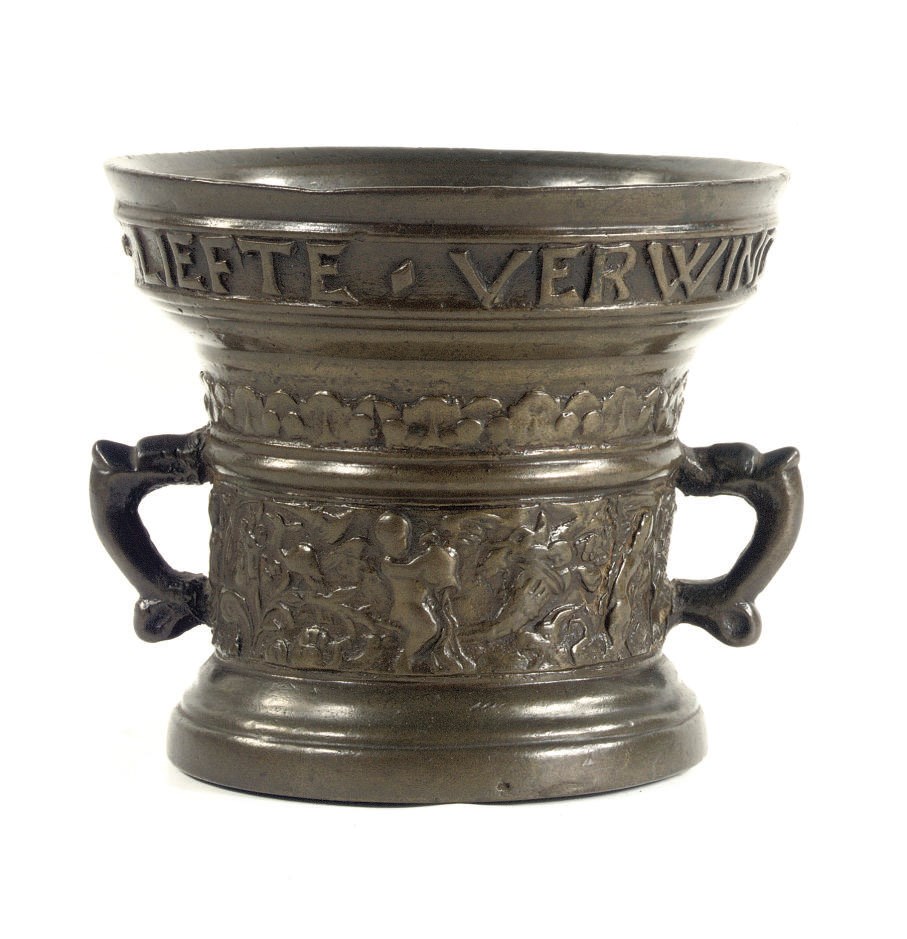A DUTCH BRONZE MORTAR