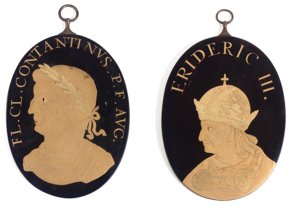 Two Japanese export lacquer portrait medallions
