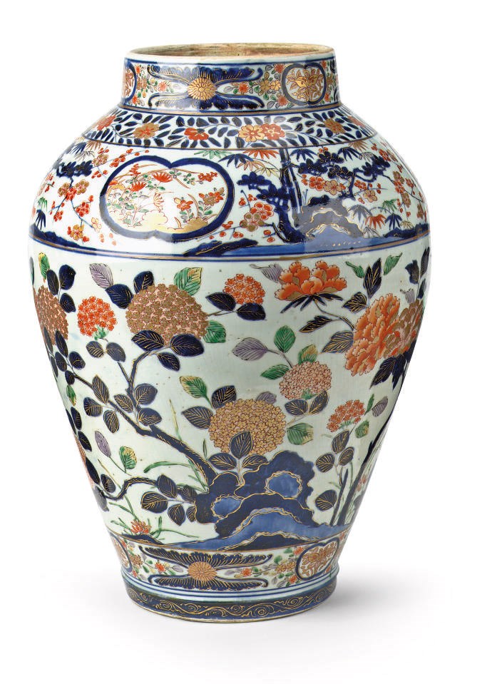 A Japanese Imari baluster jar