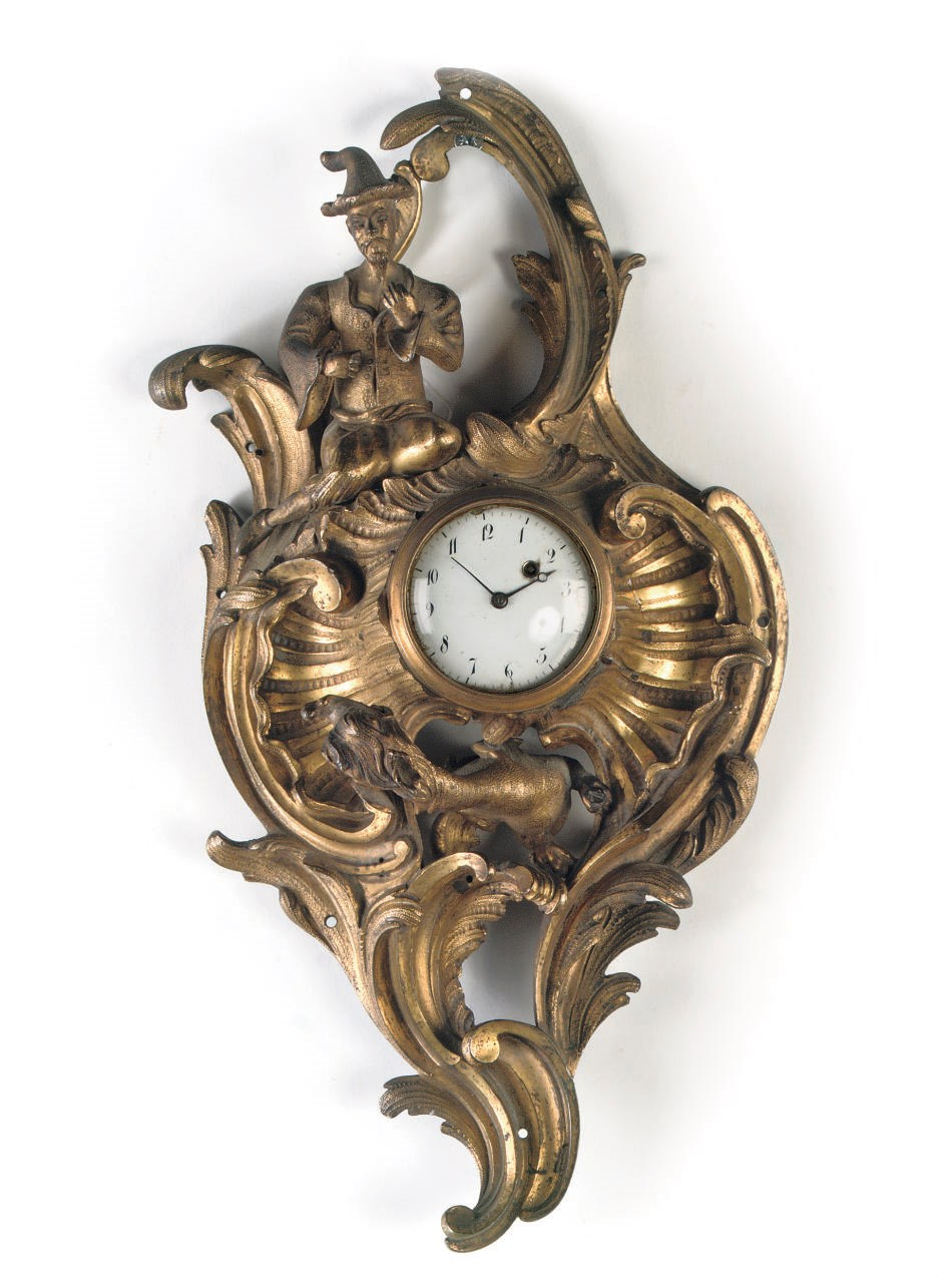 A SMALL LOUIS XV CHINOISERIE ORMOLU CARTEL CLOCK