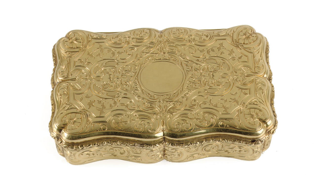 A French 18ct gold box and cover