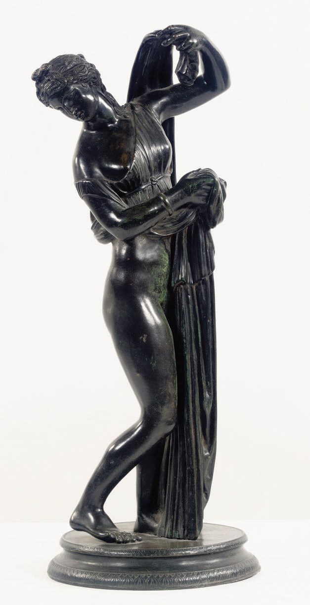 AN ITALIAN BRONZE FIGURE OF THE CALLIPYGIAN VENUS