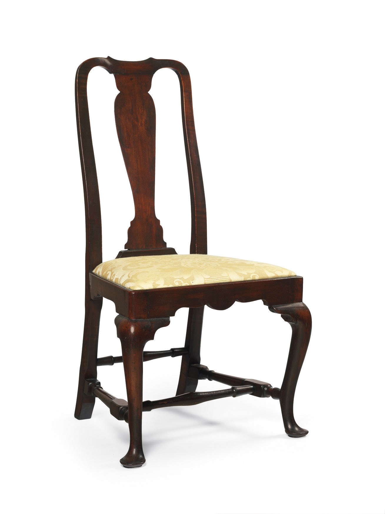 A QUEEN ANNE MAPLE SIDE CHAIR