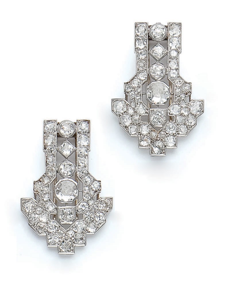 PAIRE DE CLIPS ART DECO DIAMANTS