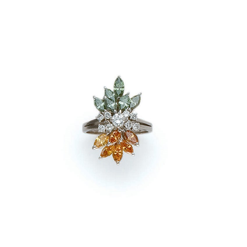 BAGUE DIAMANTS DE COULEUR ET DIAMANTS