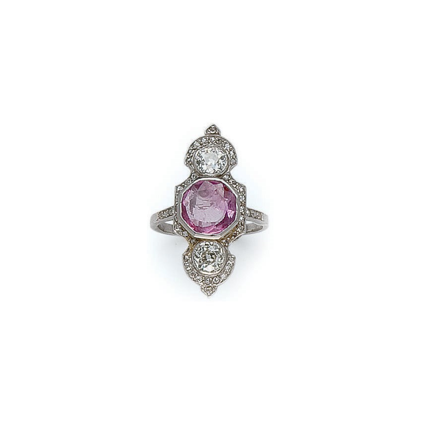 BAGUE SAPHIR DE COULEUR ET DIAMANTS