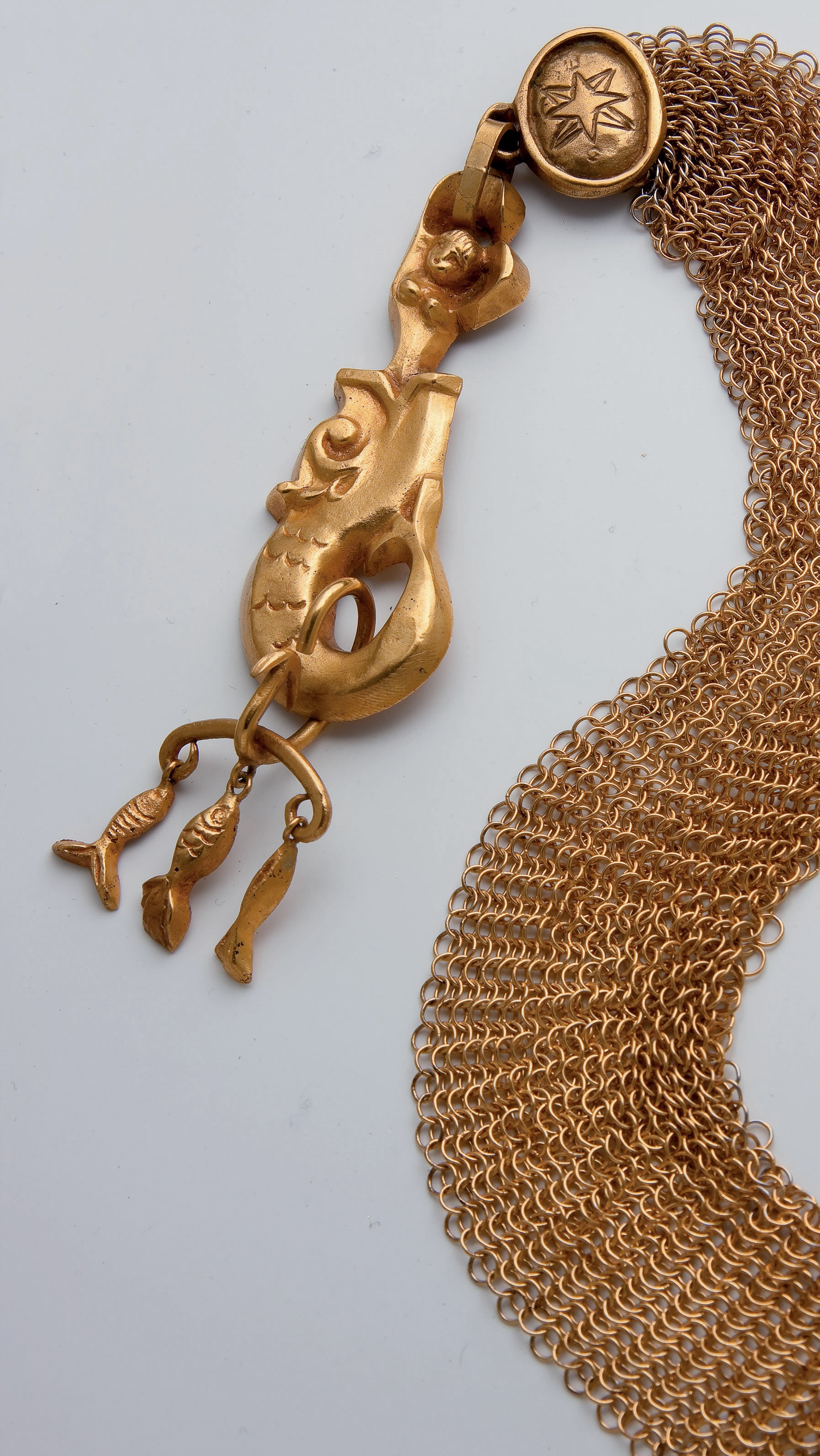 COLLIER "LA PECHE MIRACULEUSE" EN BRONZE, PAR LINE VAUTRIN