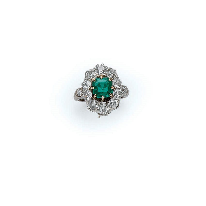 BAGUE EMERAUDE ET DIAMANTS