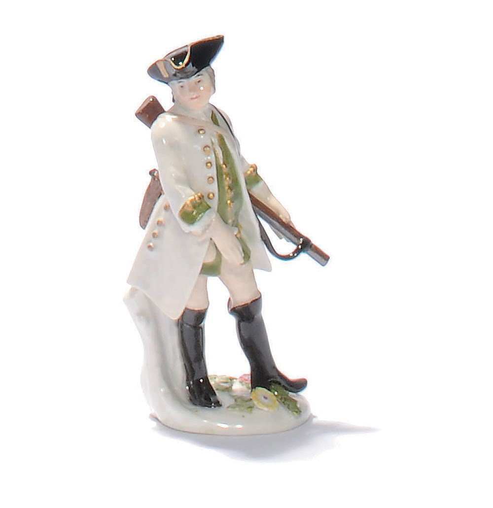 A MEISSEN FIGURE OF A HUNTSMAN