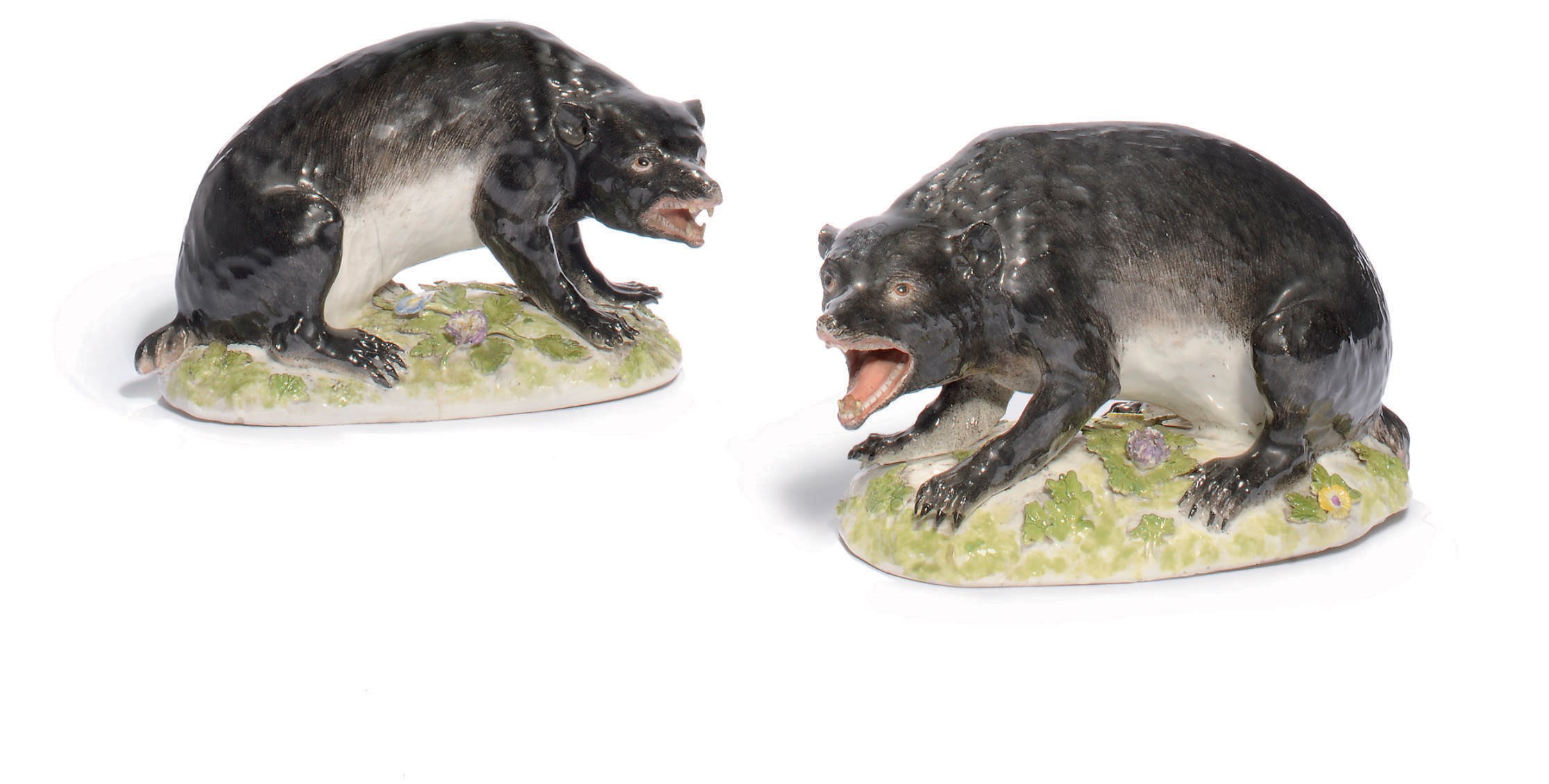 A PAIR OF MEISSEN MODELS OF GROWLING BEARS