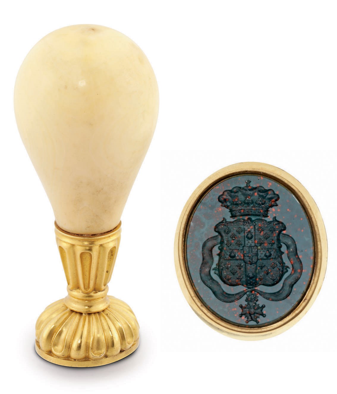 A CONTINENTAL GOLD-MOUNTED HORN AND HARDSTONE HAND-SEAL