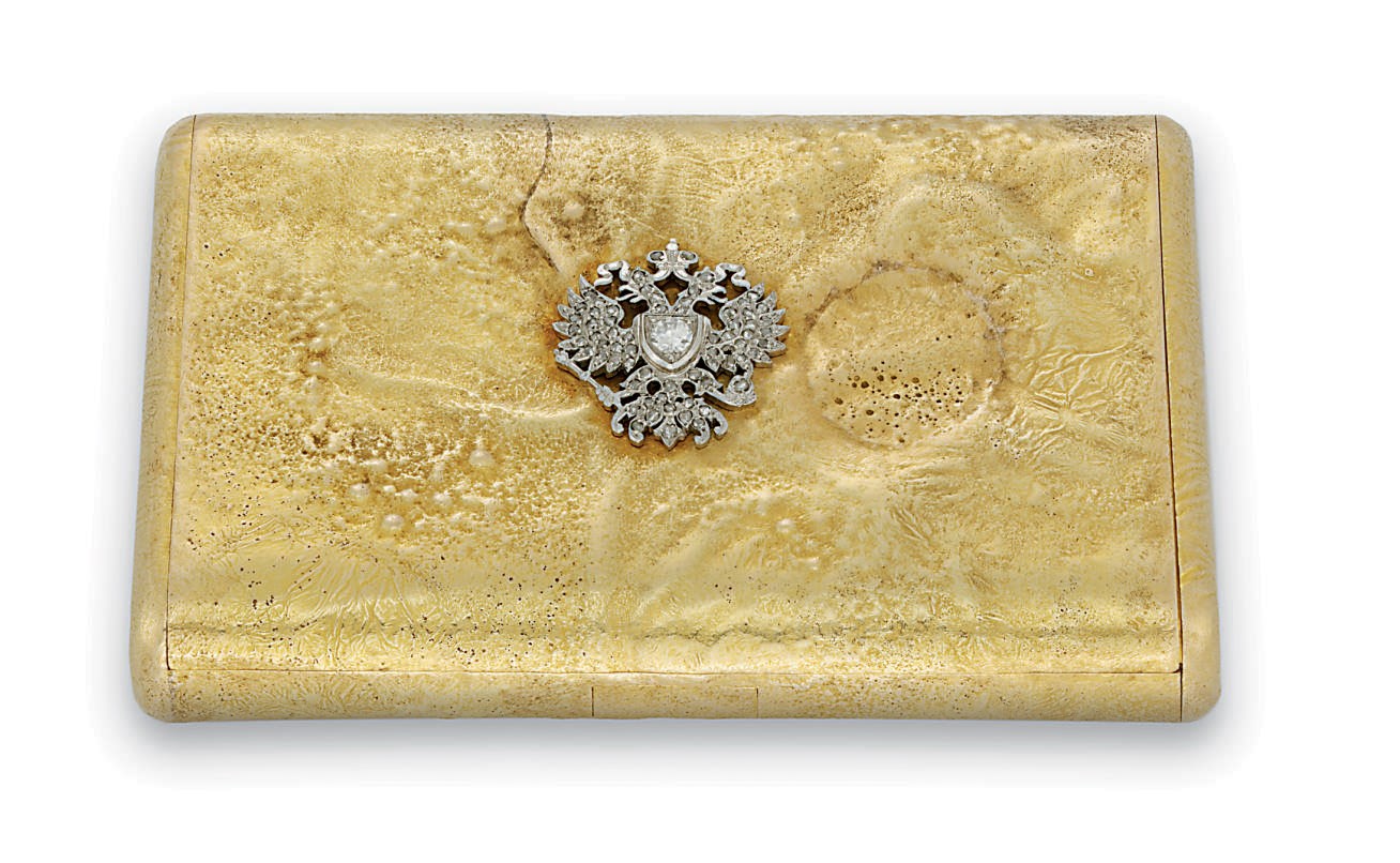 A GOLD AND DIAMOND 'SAMORODOK'-STYLE CIGARETTE CASE