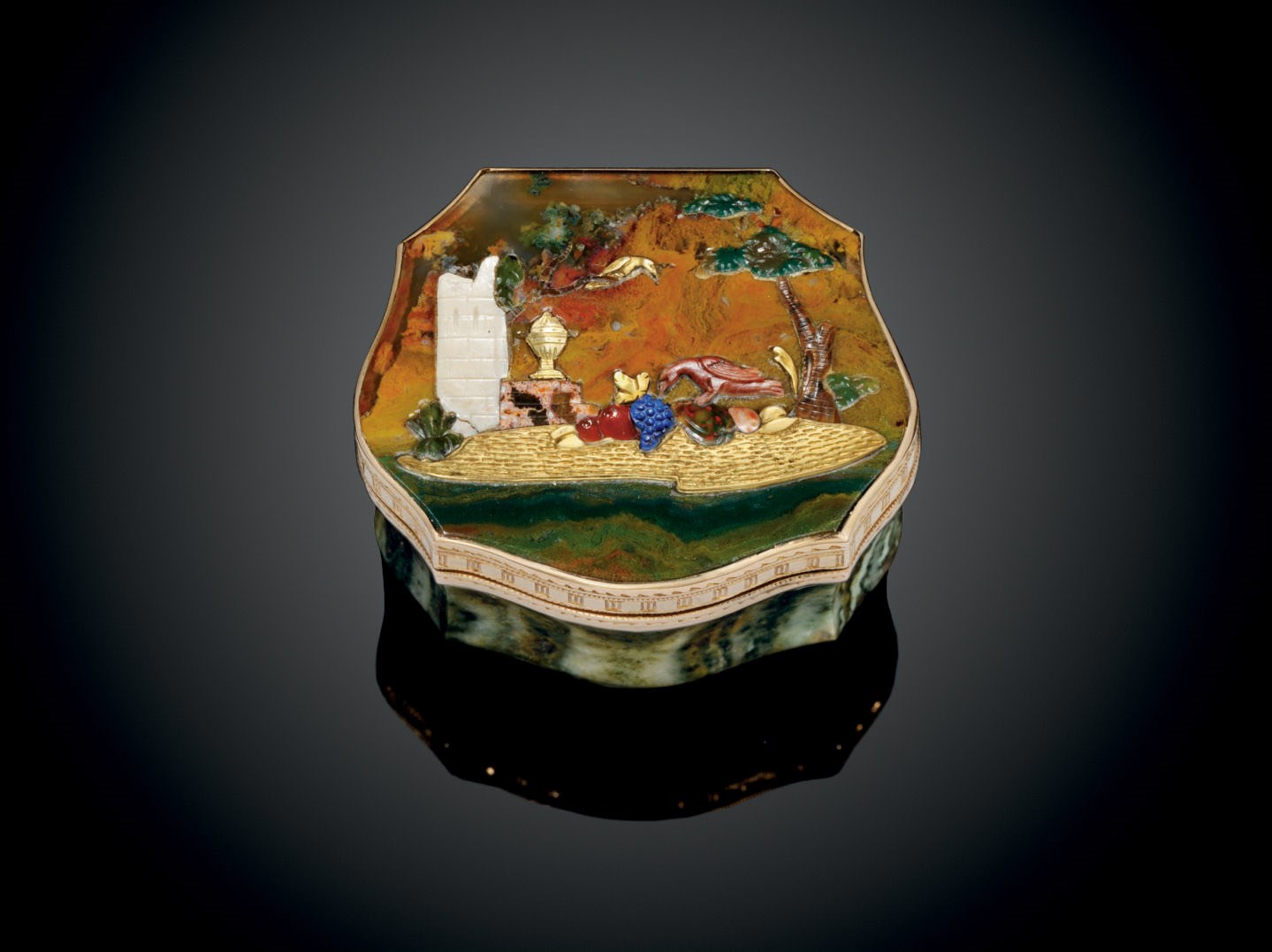 A GERMAN ROCOCO GOLD-MOUNTED HARDSTONE AND VARI-COLOUR GOLD SNUFF-BOX