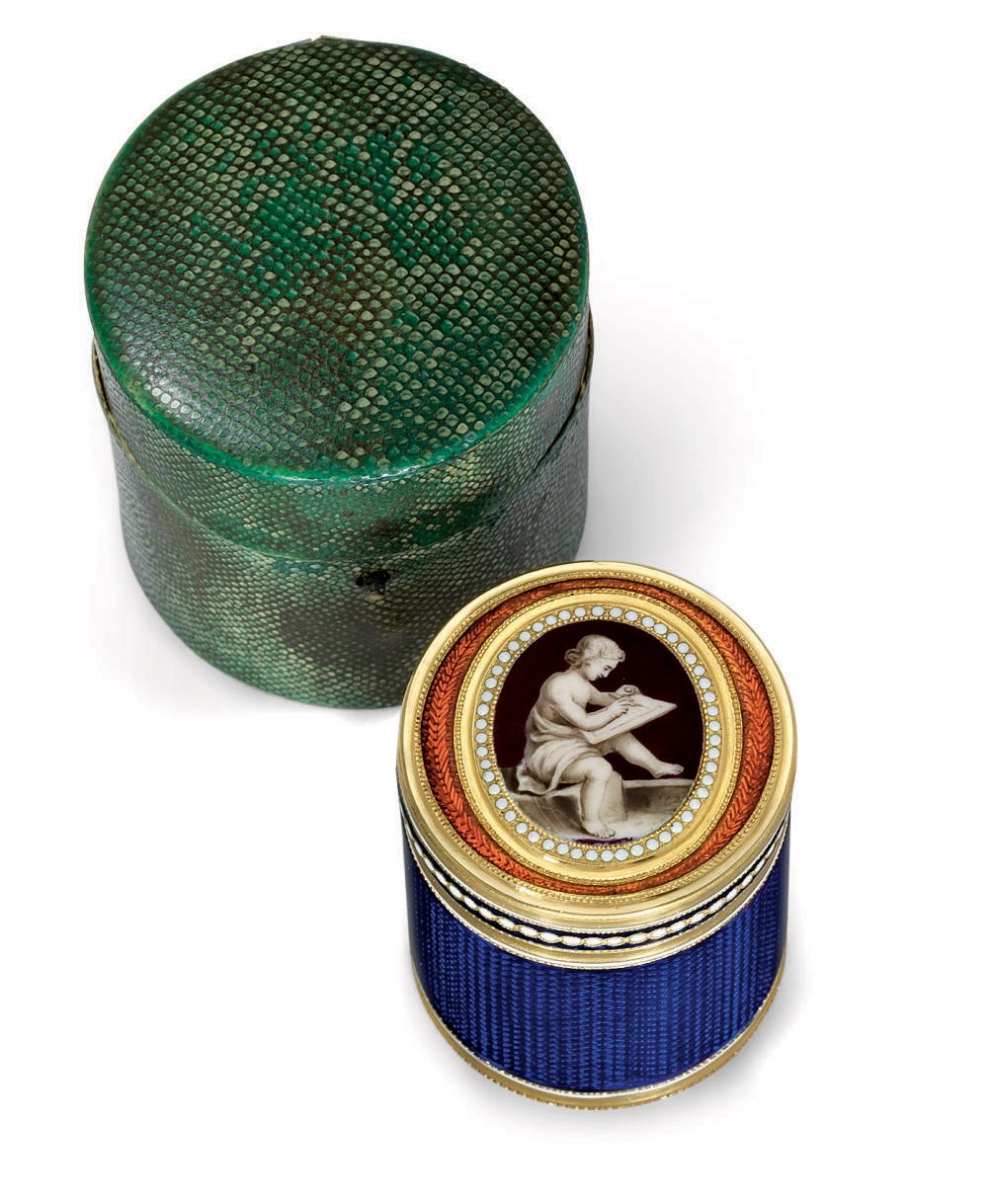 A GEORGE III ENAMELLED GOLD BOÎTE-À-MOUCHES